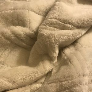 Meet your Posher, Becky